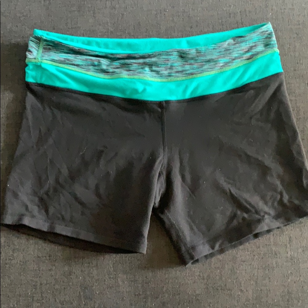 Black Lululemon shorts